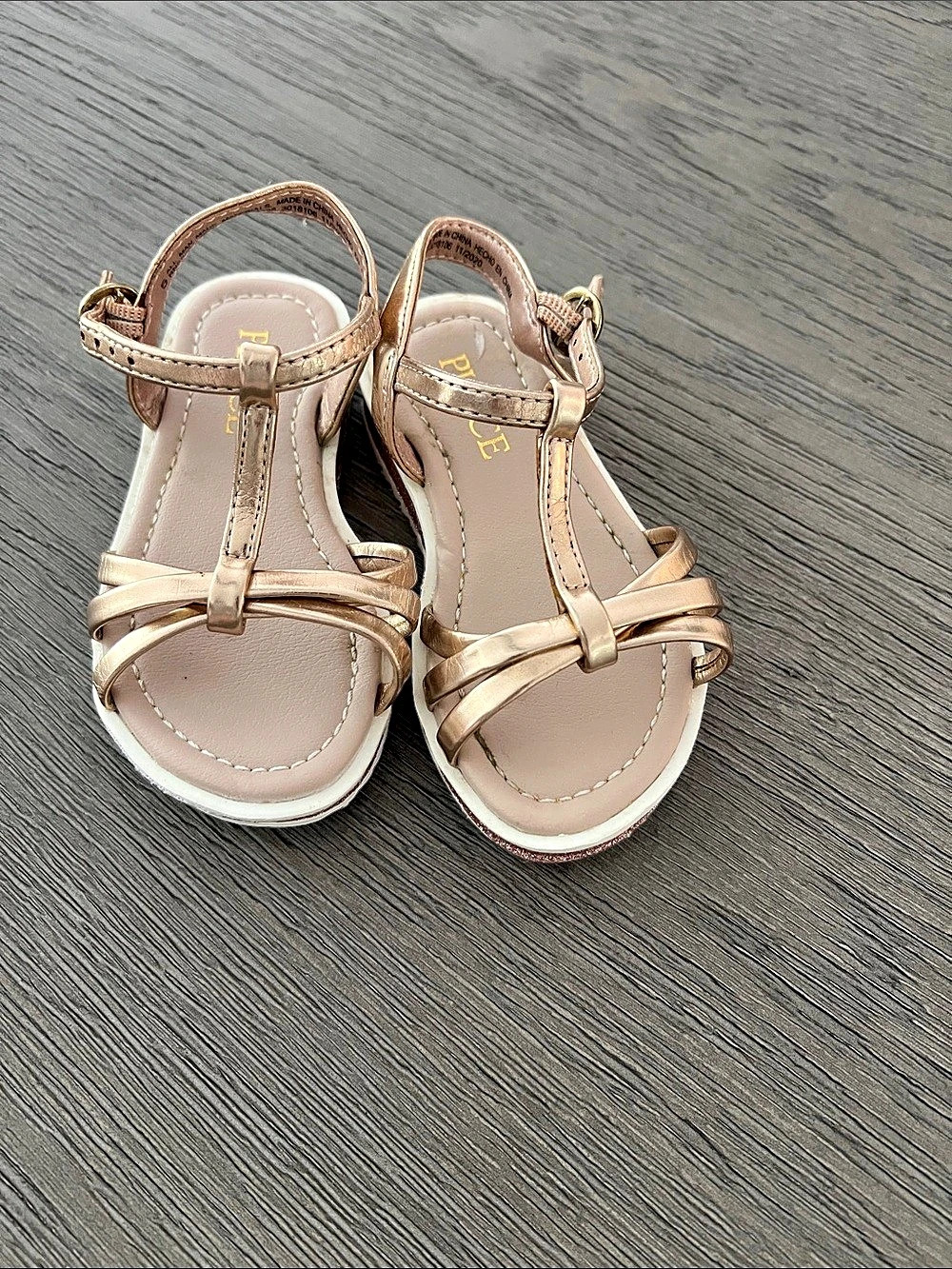 Children’s Place Toddler Gold Sandals Size 5 Like New